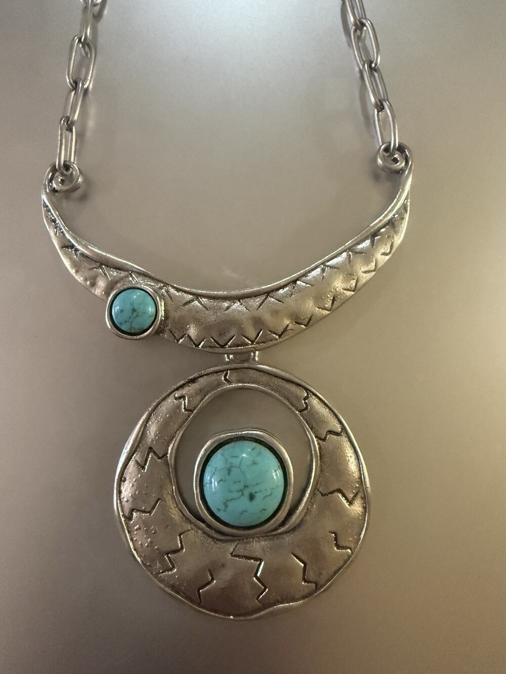Vintage Southwestern Silver Tone Genuine Turquoise Pendant Statement Necklace